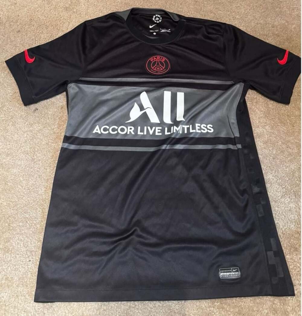 Nike PSG 2021/22 Third Jersey Size S Black Soccer